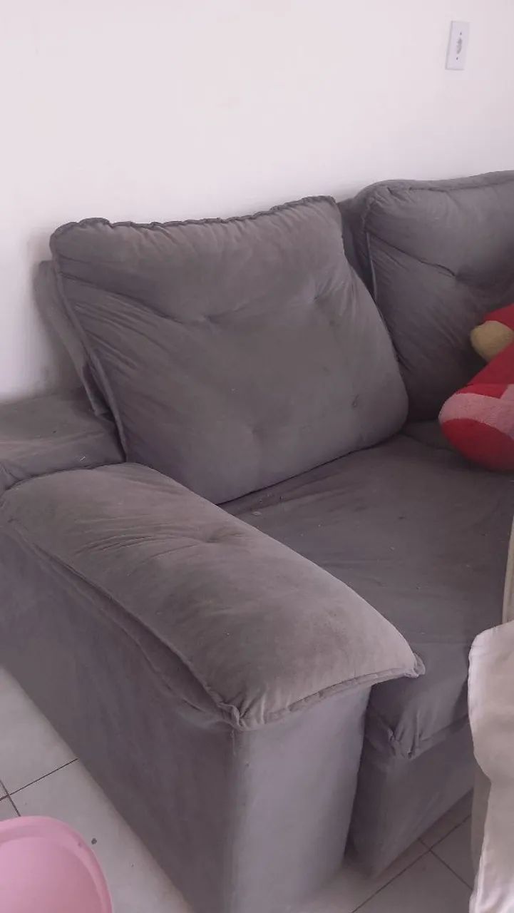 Sofá + urso gigante R$ 200