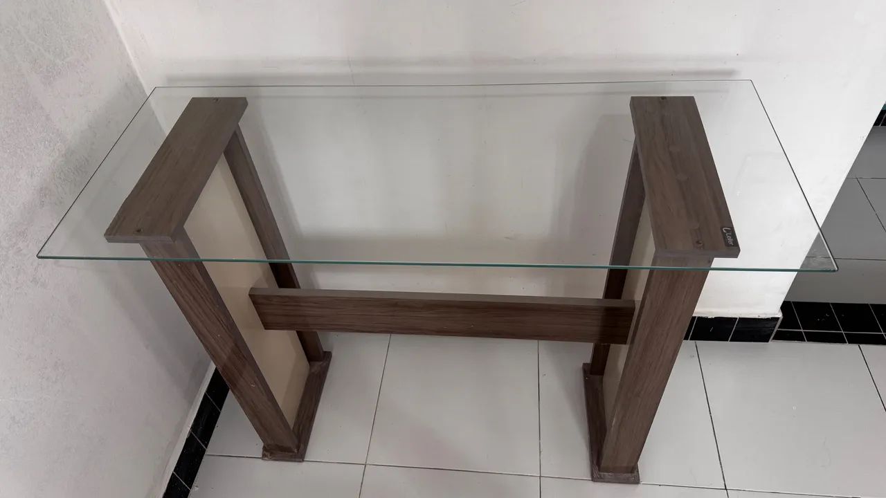 Mesa sem cadeiras com aparador  - Foto 3