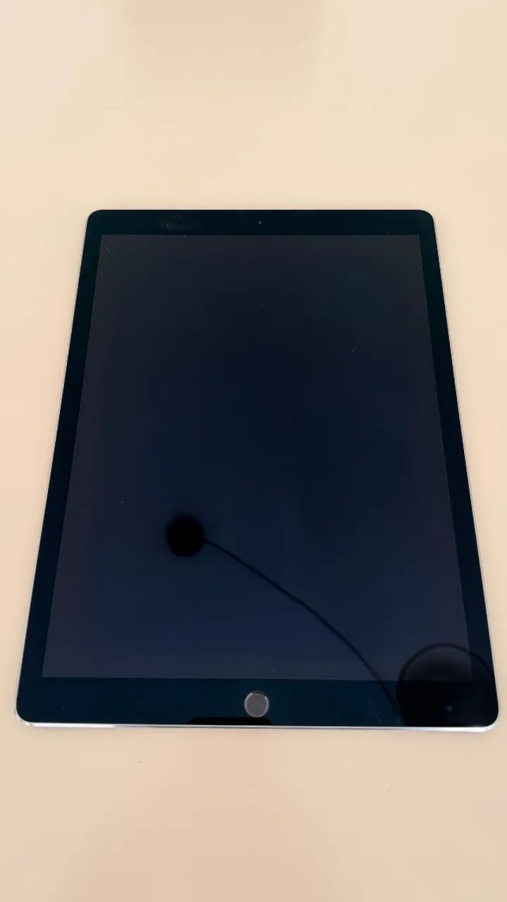 iPad Pro 12,9" Apple A1671 - 2ª Geração Bateria 89% + Smart Keyboard