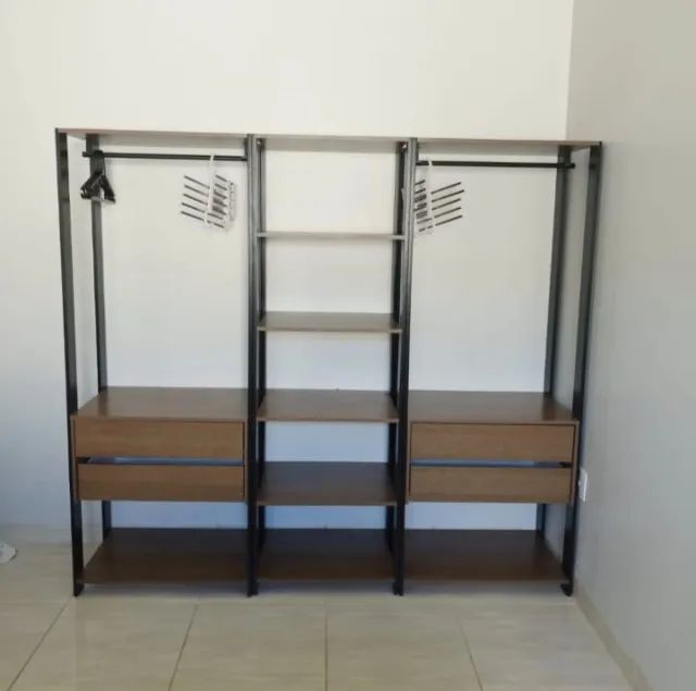 Guarda roupa tipo closet