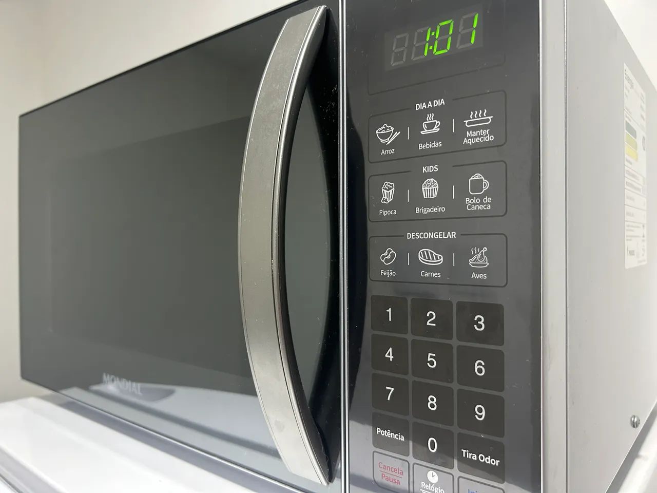 Micro-ondas Mondial 34L Espelhado