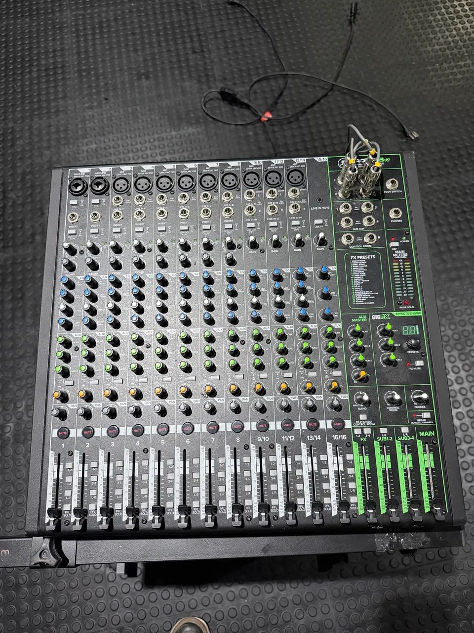 Som completo, mesa, powerplay, rack e filtro de linha  - Foto 2