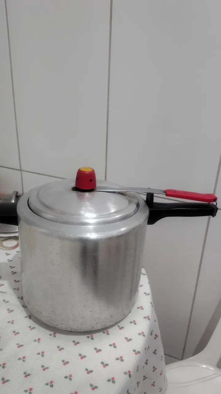 Panela de pressão 10 litros 