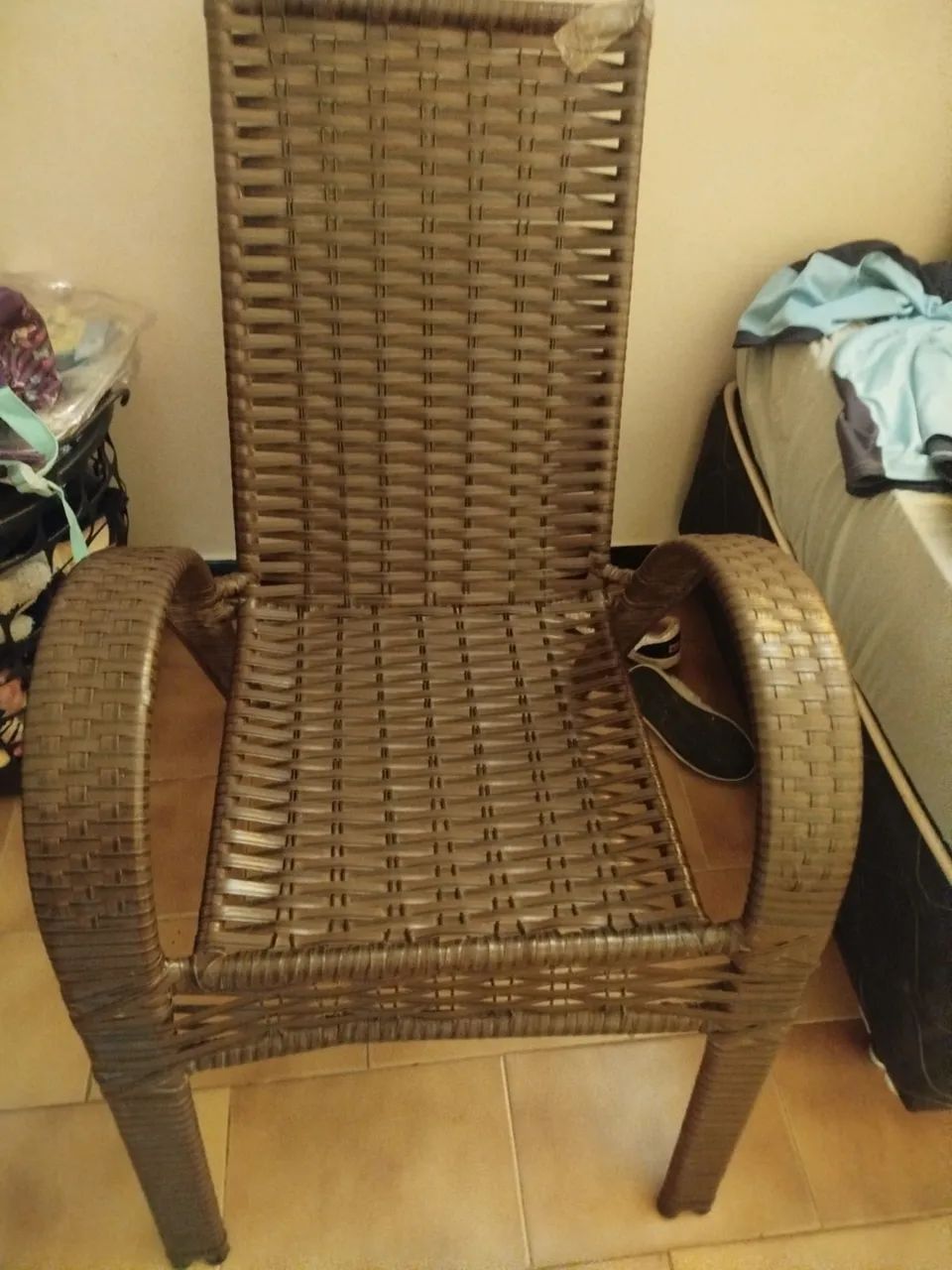 Cadeiras com mesa de centro64962150555394123