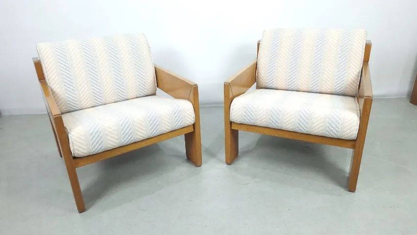 Par de Poltronas Década de 70 Afra e Tobia Scarpa em Madeira Freijó maciço