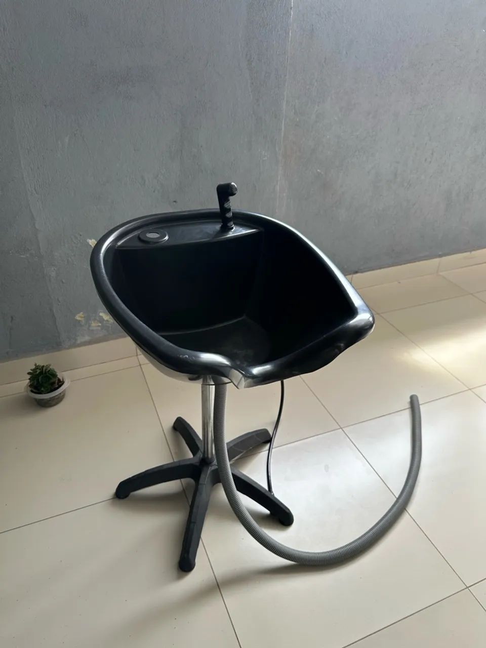 Lavatório de Cabelo Portátil.