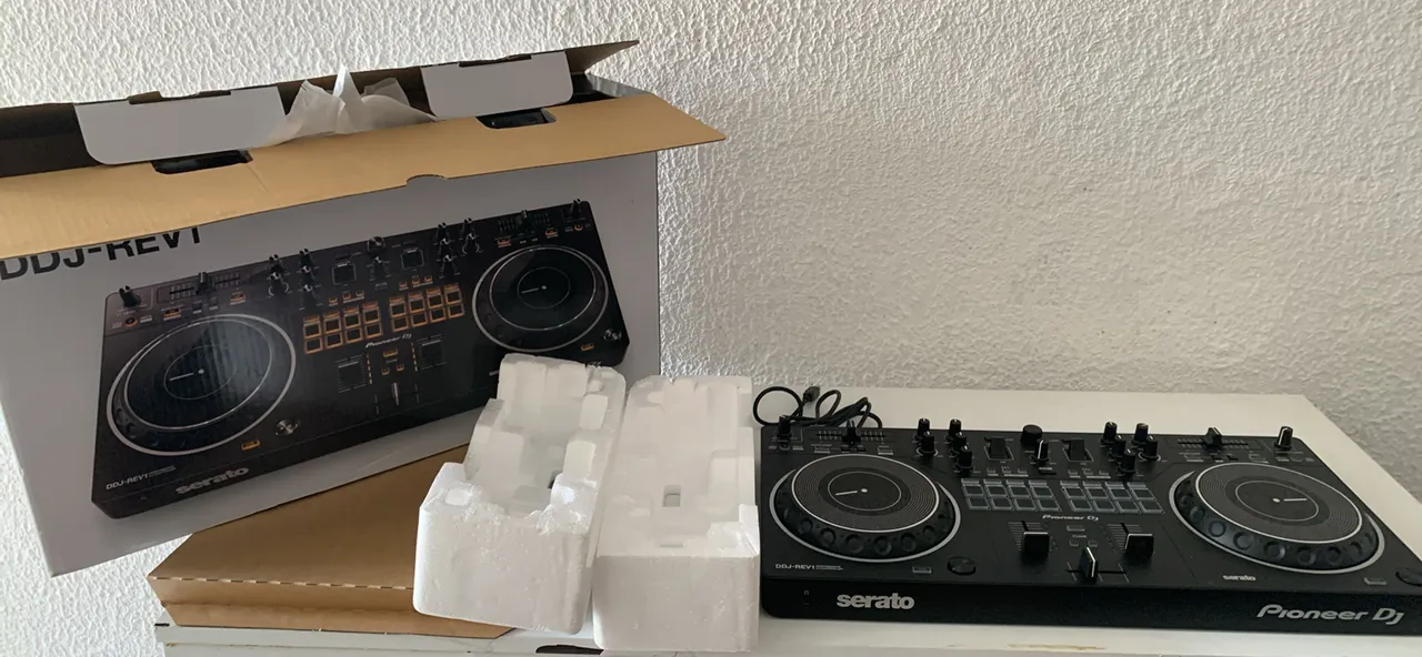 Cdj pioneer ddj-200 perfeita quase sem uso - Instrumentos musicais