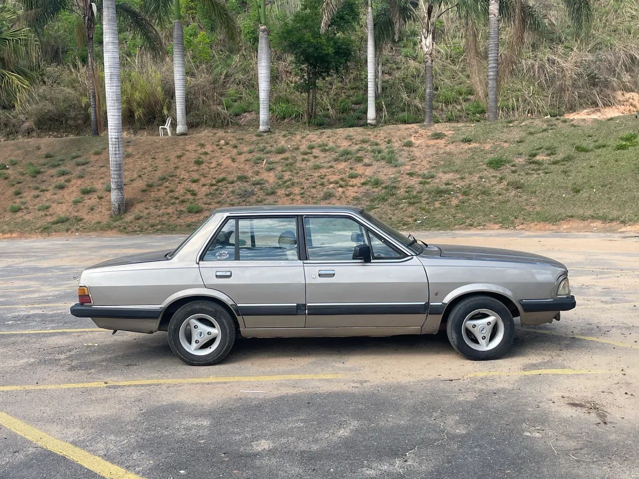 Ford Del Rey Ghia 1.8 / 1.6 2P E 4P 1986