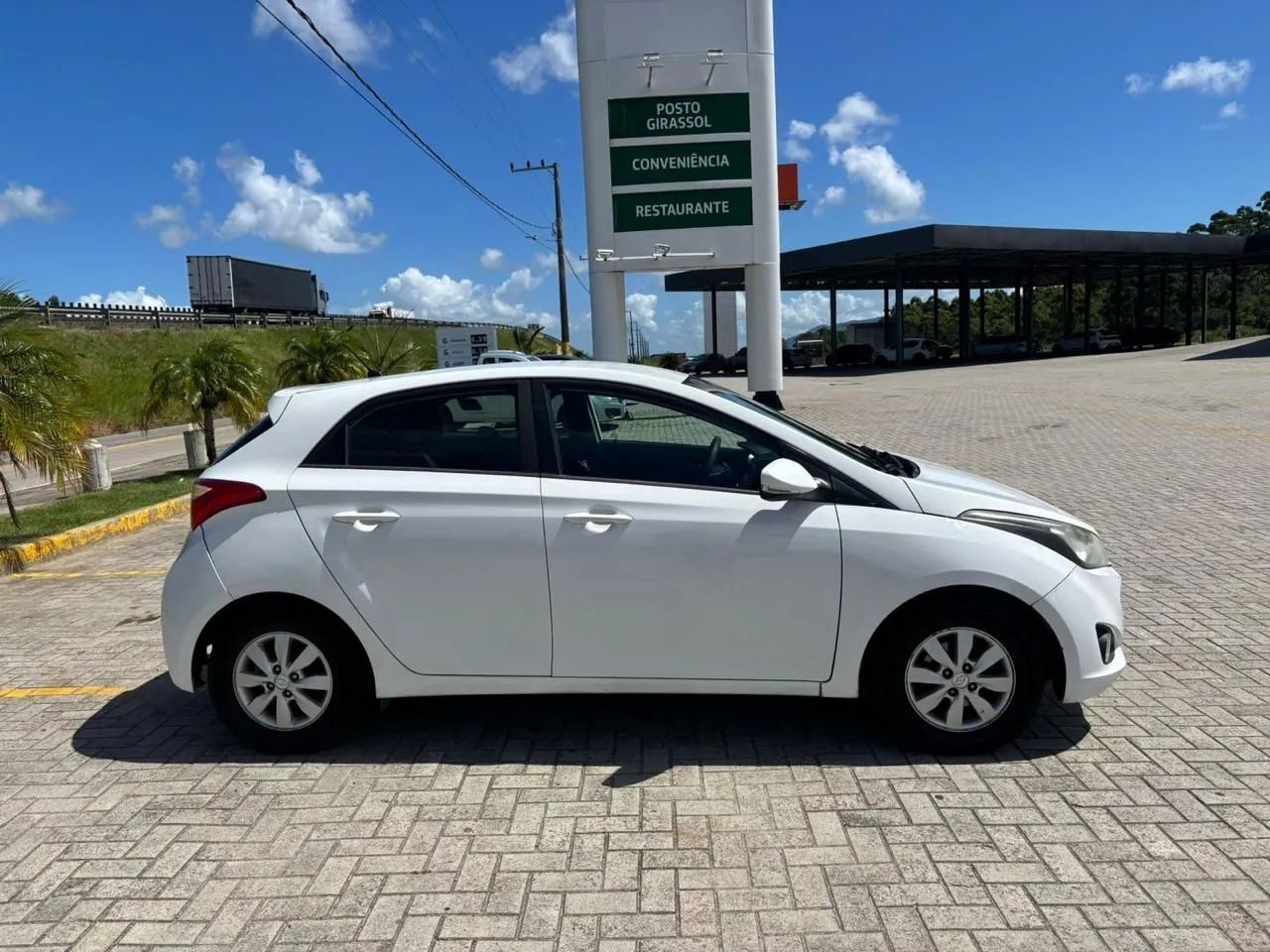 Hyundai HB20 Comf./c.plus/c.style 1.0 Flex 12V 2013 - Foto 2