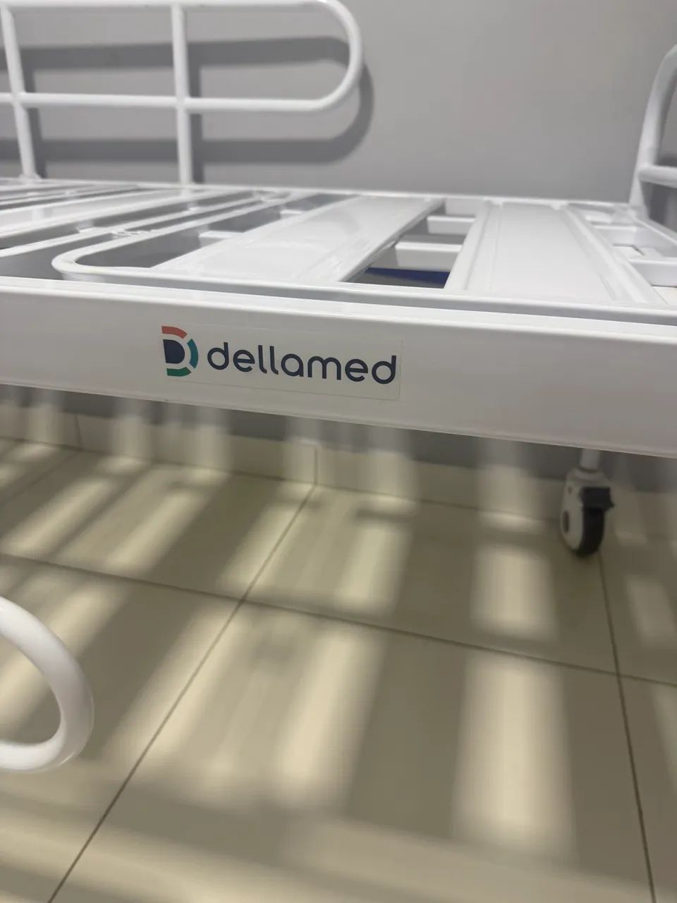 Cama hospitalar Dellamed - Foto 2