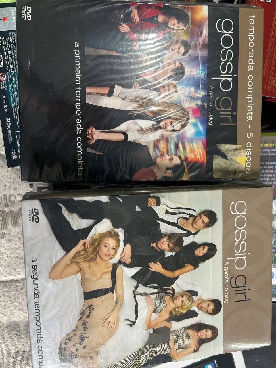 Box DVD 1 e 2 temporada gossip girl  - Foto 3