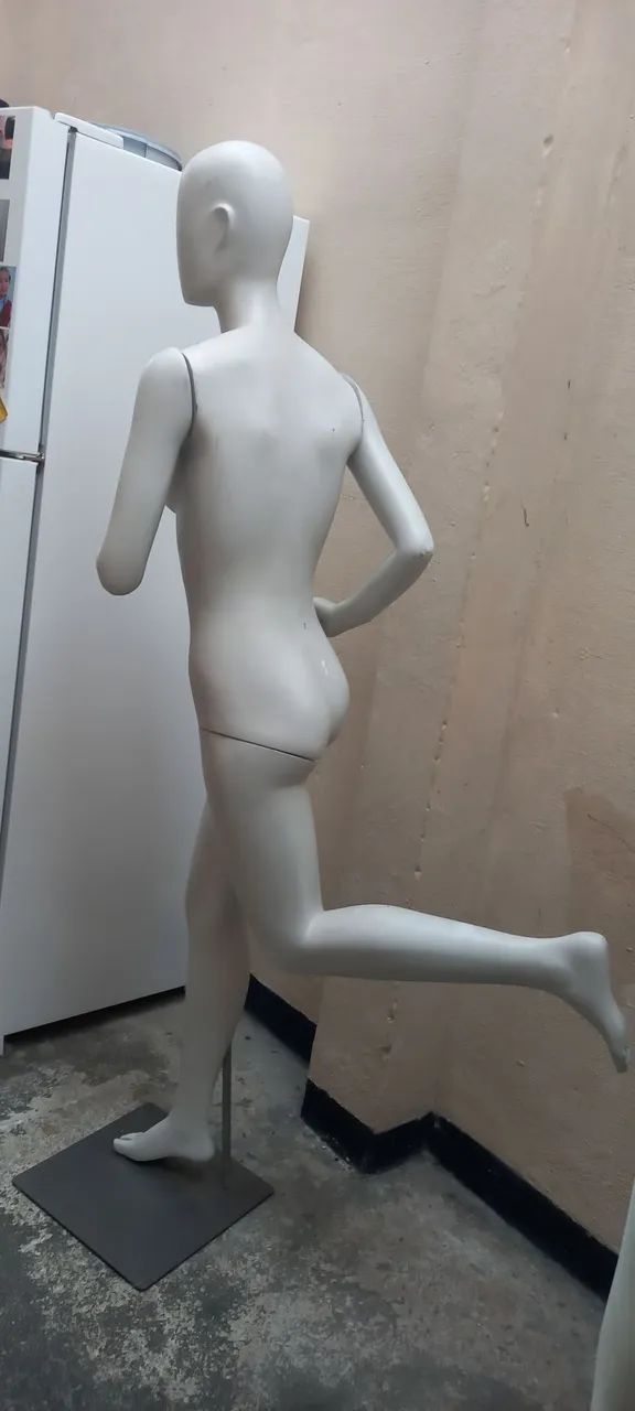 Manequim Pose Esportivo  - Foto 3