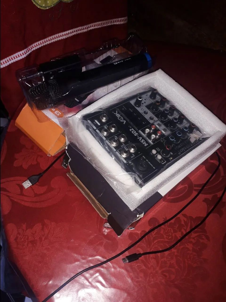 Mesa de som nova excelente  - Foto 2