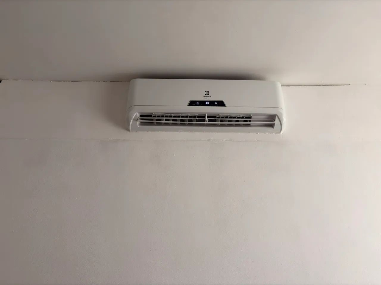 Ar condicionado split conventional 12mil BTU - Foto 4