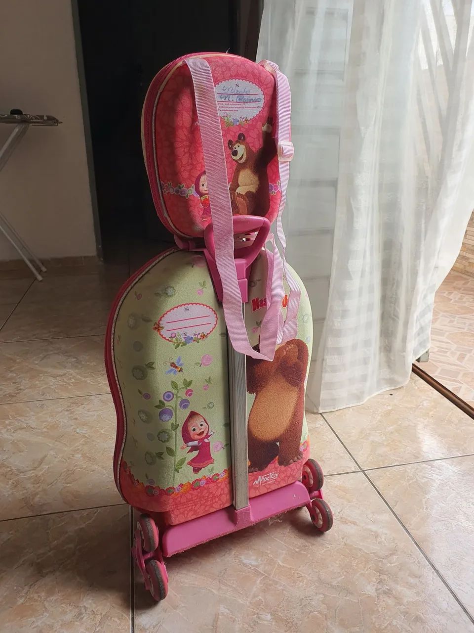 Mochila infantil Masha e o Urso
