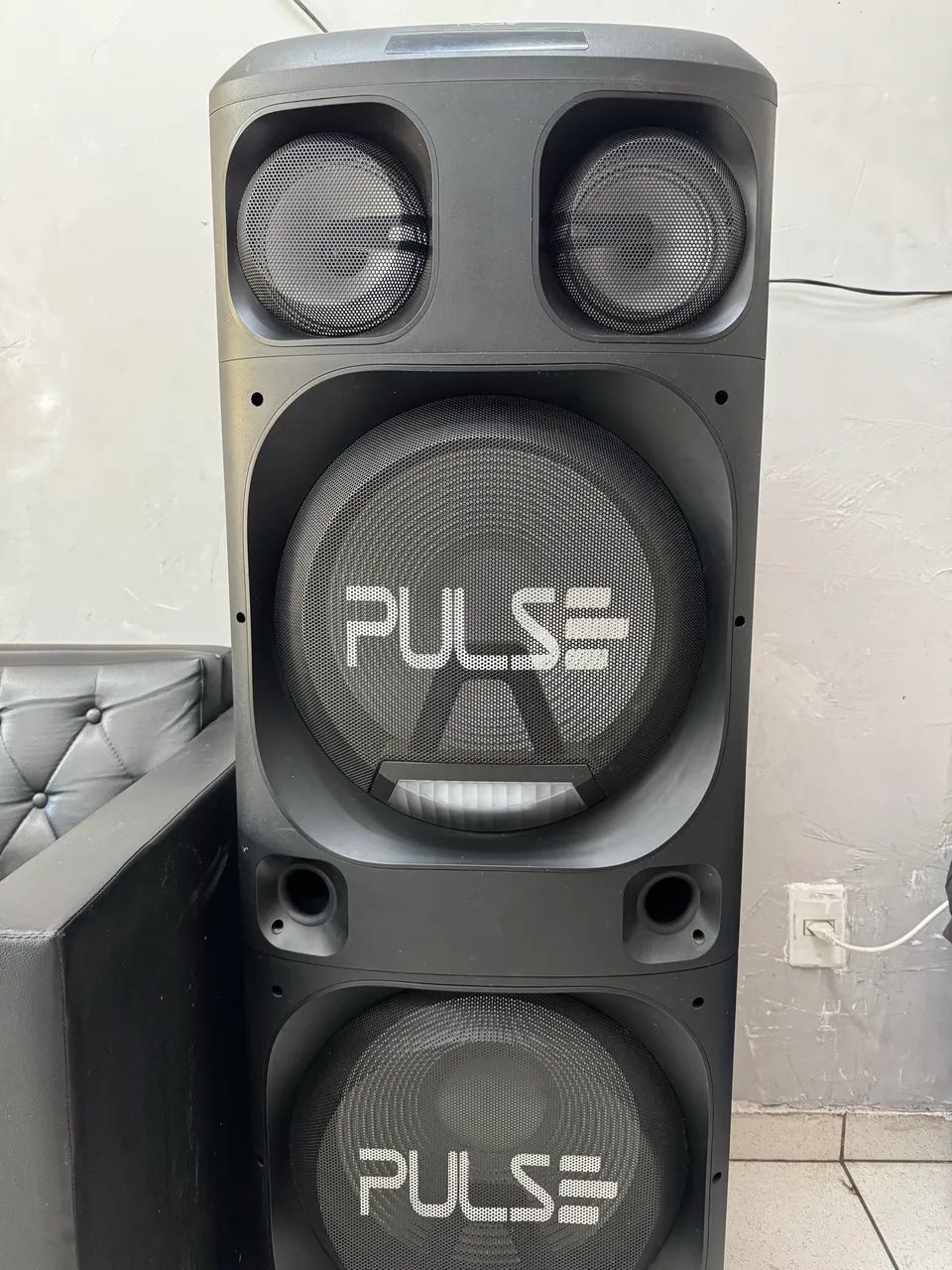 Caixa de som 1400W