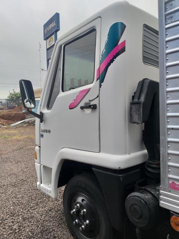 Agrale *. MWM X10 com Bau de 5,5m x 2,5m - Foto 8