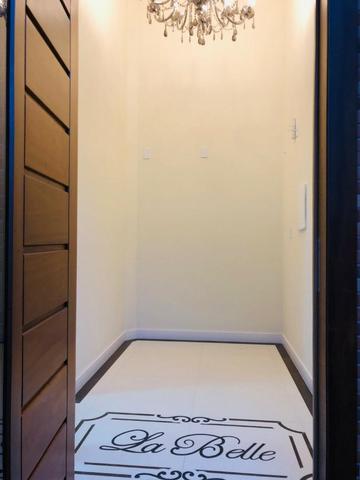 Apartamento com 4 vagas de garagem - 80 metros da praia - Foto 7
