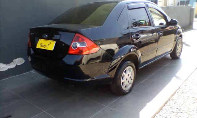 Ford fiesta sedan 2005 - Foto 4