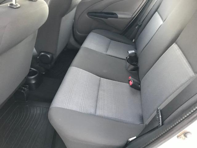 Toyota etios 1.3 xs 2013 unico dono - Foto 6