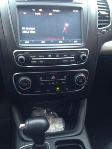 Kia Sorento 3.5 7 lugares 2015 - Foto 17