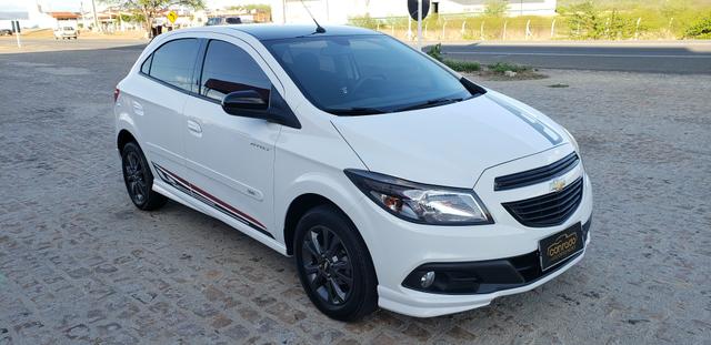 Onix Effect 1.4 2016/2016 com apenas 42 mil rodados! novíssimo! - Foto 5