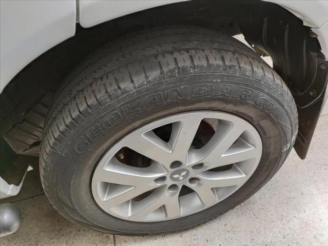 Mitsubishi Pajero Tr4 2.0 4x2 16v 140cv - Foto 8