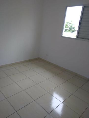 Casa de três dormitórios e sacada - Foto 16
