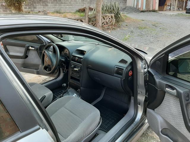 Astra hacth vendo ou troco - Foto 3