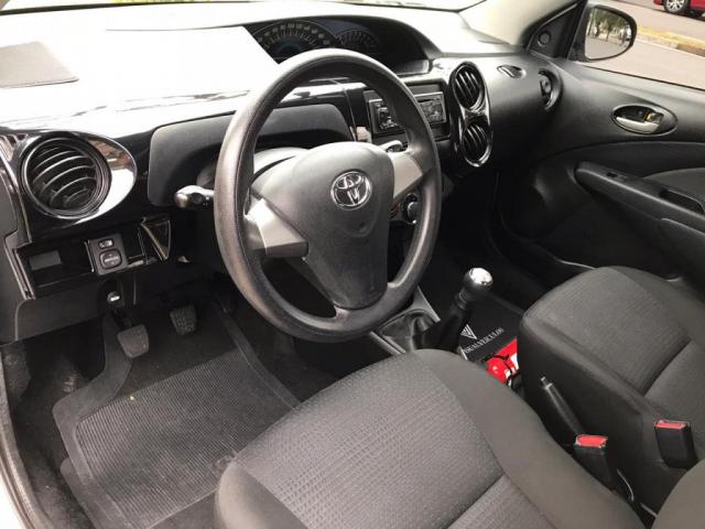 ETIOS 1.3 Flex 16V 5p Mec. - Foto 4