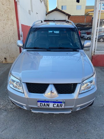 PAJERO TR4 2011 2.0 FLEX AUT.