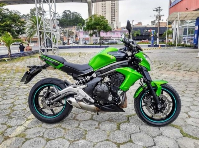 KAWASAKI ER-6N 650CC