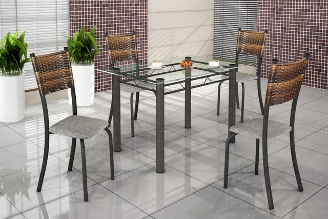 Cozinha mesa com 4 cadeiras