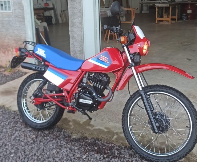 HONDA XL 125 IMPECÁVEL RESTAURADA