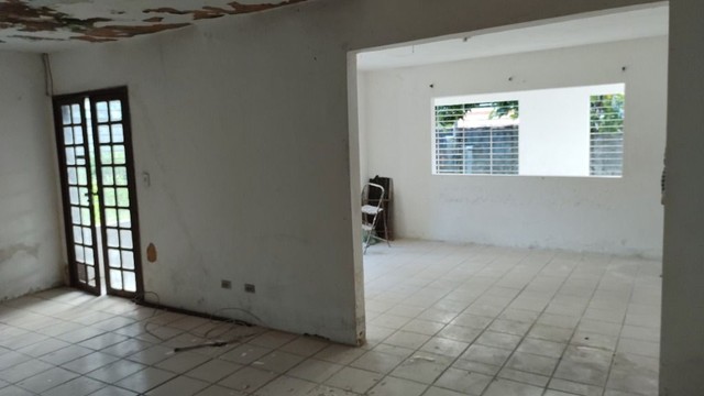 Terreno com Duas Casas com 6 Quartos em Dois Unidos, Recife - Foto 17