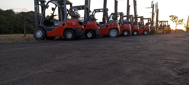 Empilhadeira Toyota 8FG30 3t 4m 2018 - Foto 4