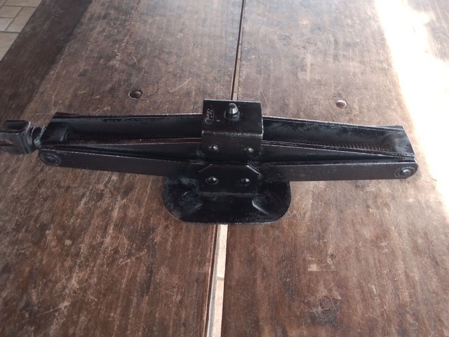 Macaco original Ford corcel Belina 