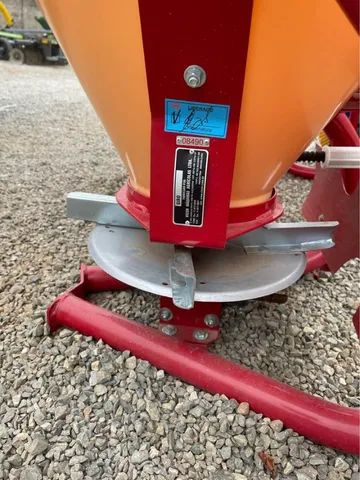 Adubadeira Vicon Giro 600 - Foto 3