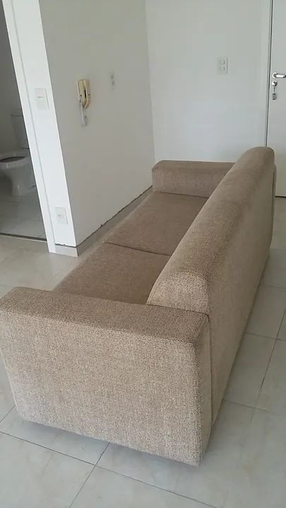 Vendo sofá de 3 lugares semi novo - Foto 3