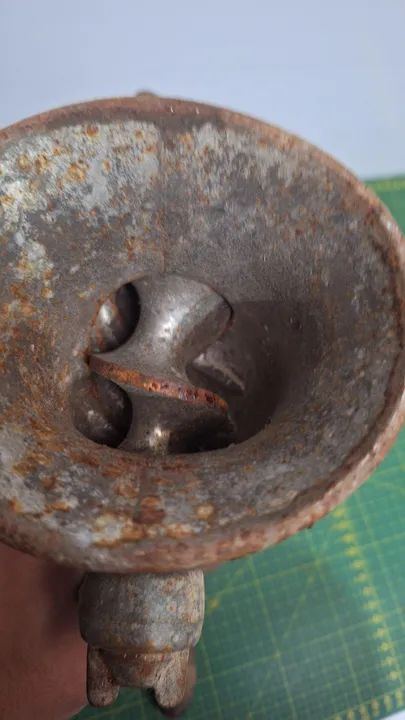 Moedor de carne antigo mimoso número 3 - Foto 3