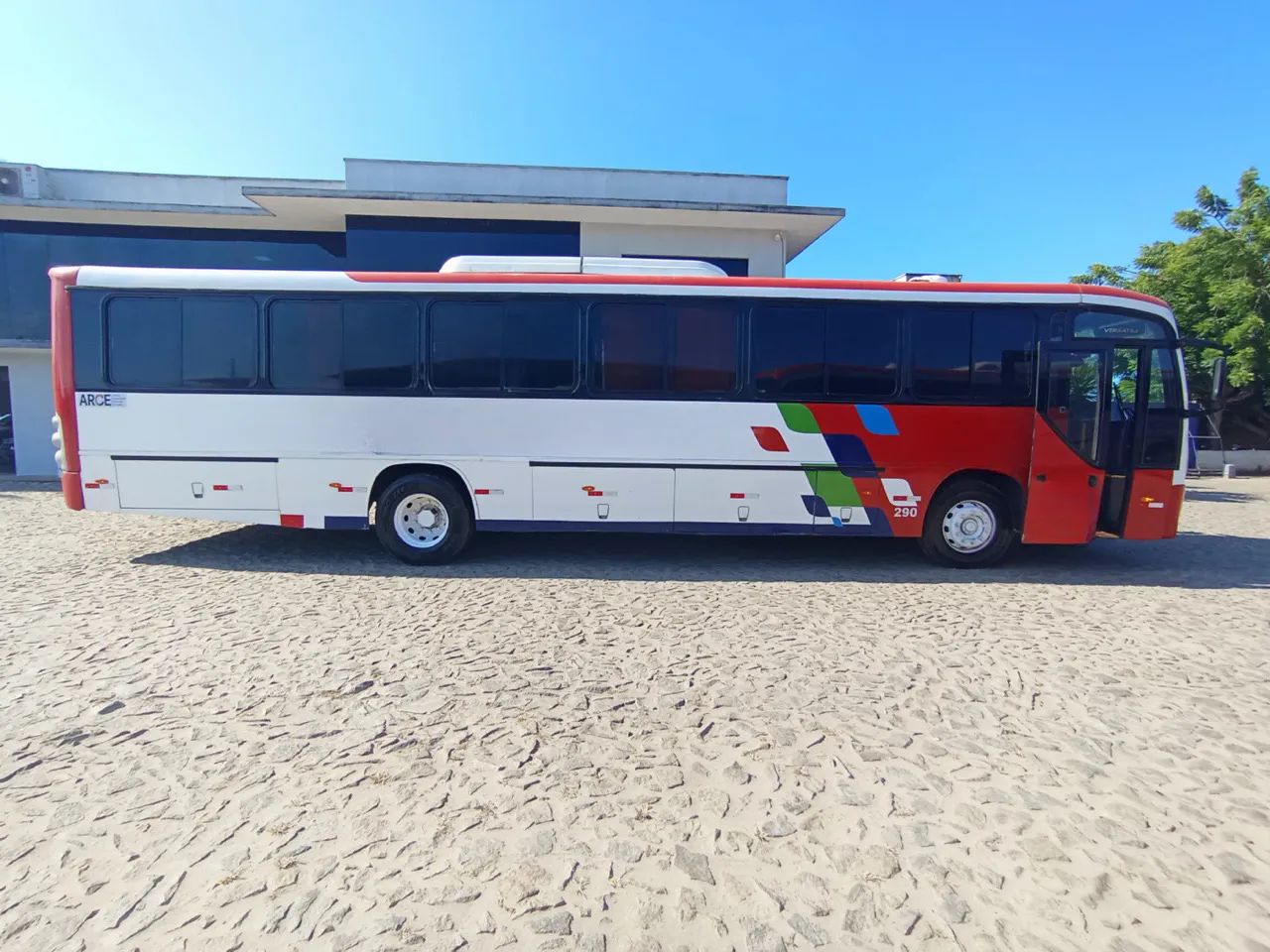 Comil, Mercedes of 1721 - Foto 2