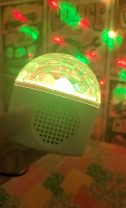 Lâmpada Colorida com Som - Foto 3