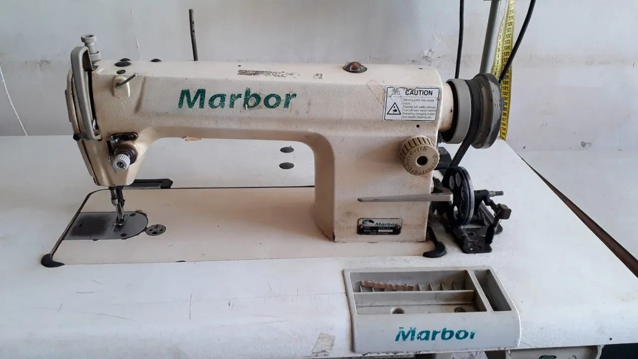 Máquina Industrial Reta