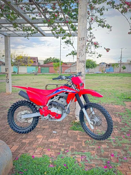 CRF 250F - 2023 - QUASE ZERA  - Foto 3