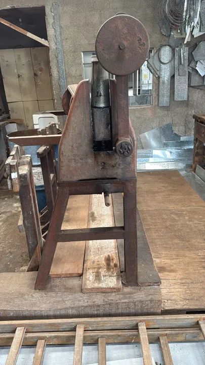 Dobradeira Industrial manual para chapas de 2 mm - Foto 4