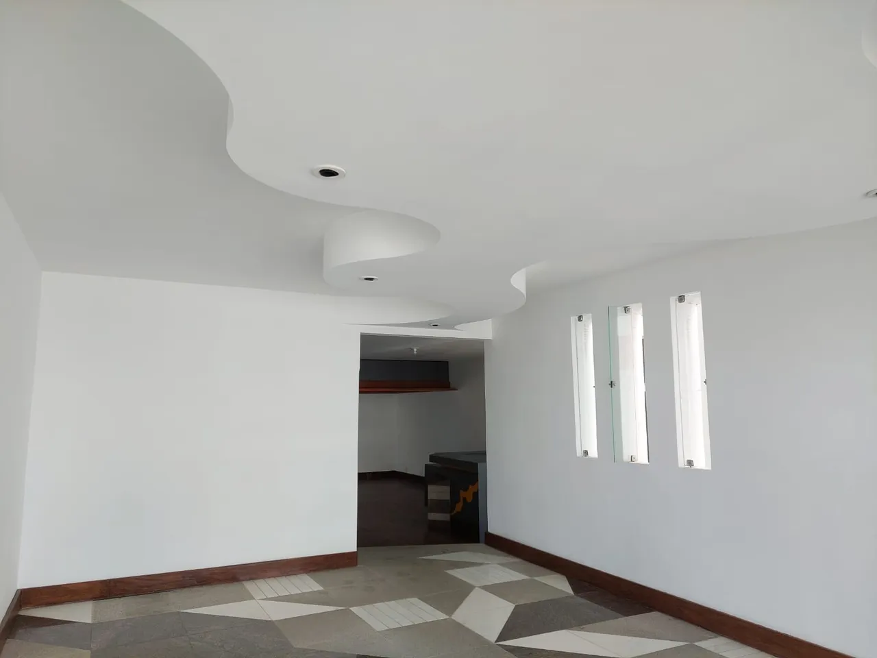 Apartamento para aluguel e venda com 265 metros quadrados com 4 quartos em Canela - Salvad