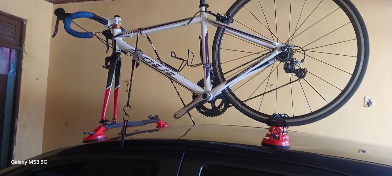 Suporte para bicicleta de teto pra duas bykes valor 350 reais  - Foto 2