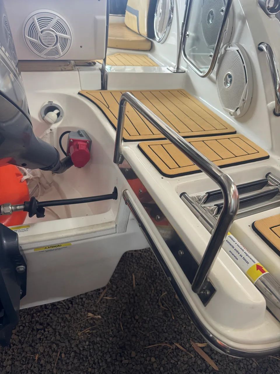 LANCHA FOCKER 240 ANO 2018 SÓ ÁGUA DOCE ( 100% ORIGINAL )  - Foto 4