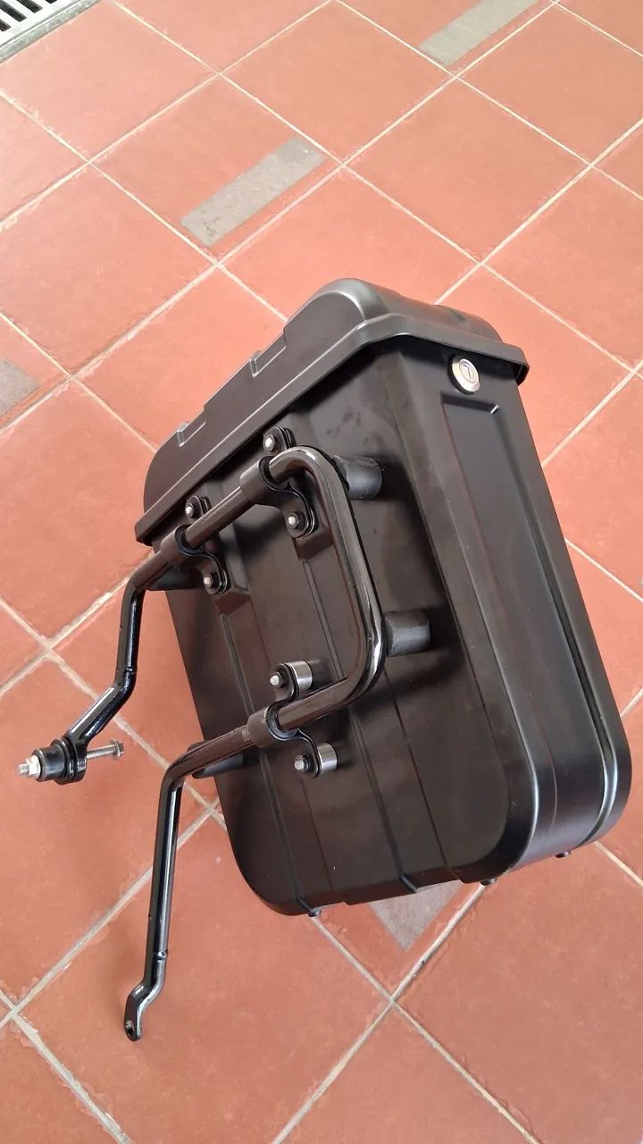 Baú / Alforge rígido Hunter 350 Royal Enfield 