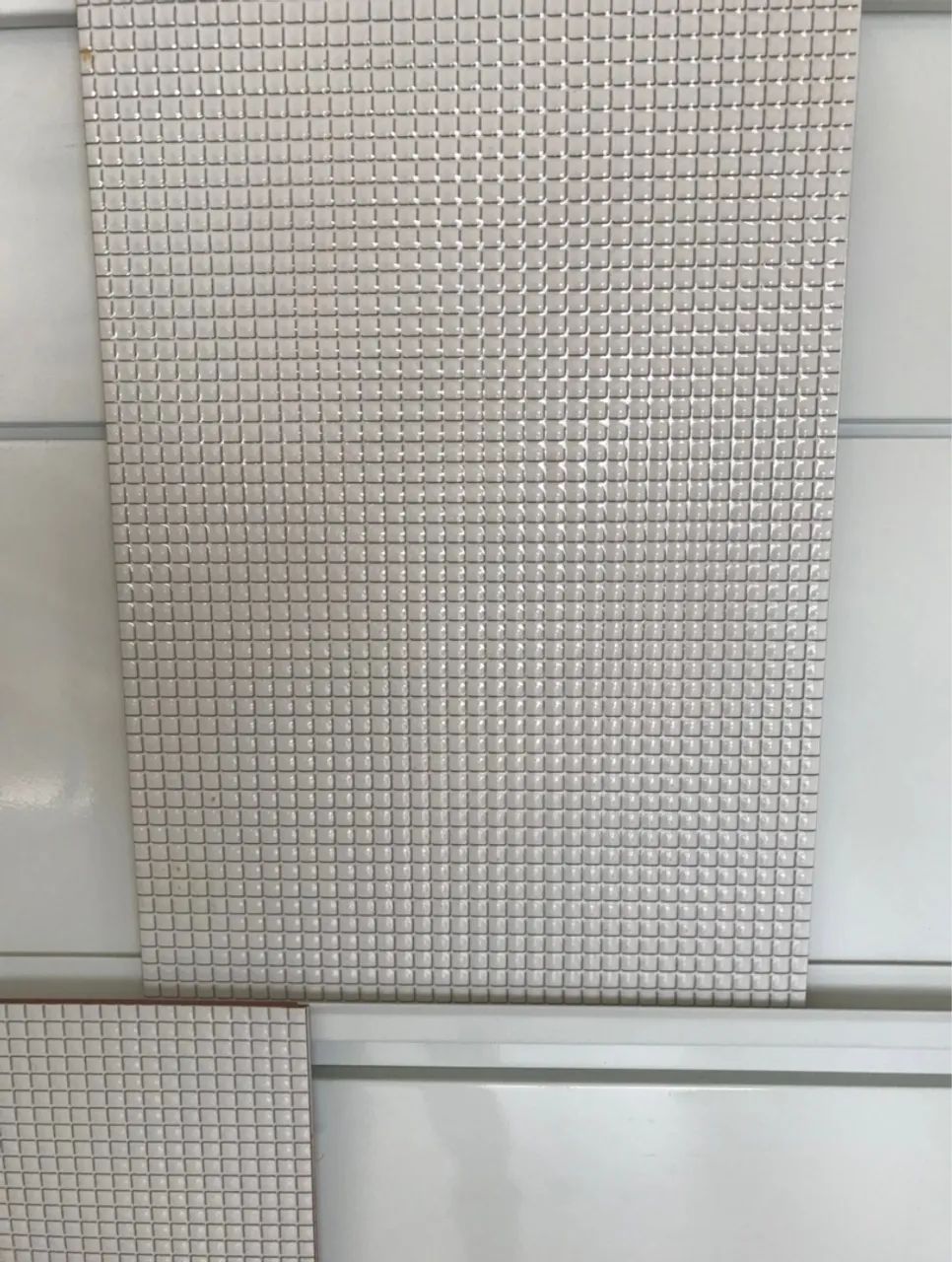 Revestimento Incenor Grupo Fragnani 33x50 - Novo - Foto 3